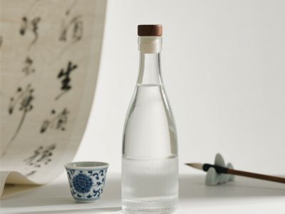 酒桌上的 “行话密码”：从开瓶到品鉴，这些暗语你必须懂